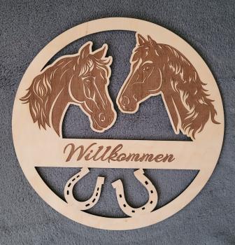 Boxenschild 'Pferdeköpfe & Hufeisen'