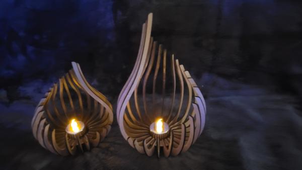 Teelichtlaterne Groß 'Modern-Geschwungen'